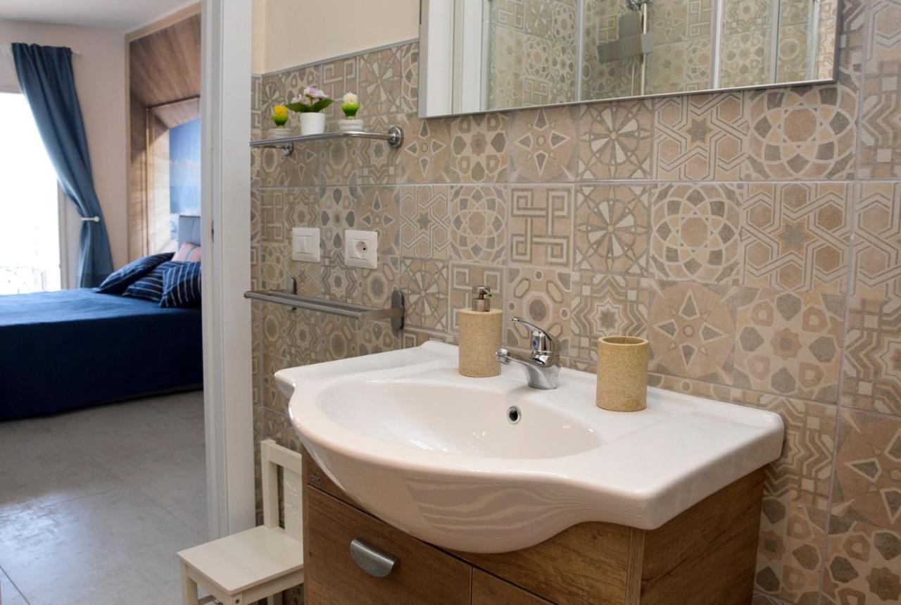 Апартаменты Sun Sea House Taormina Джардини-Наксос Экстерьер фото